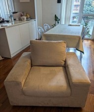 Ampia e comoda poltrona ‘Poltrone sofà’ ottime condizioni
