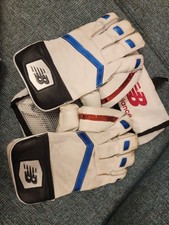 New Balance TC 1260 Guanti da Tenuta per Cricket Wicket, Uomo