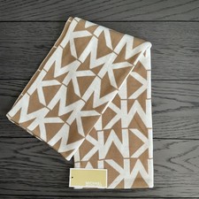 Sciarpa rotonda calda modello