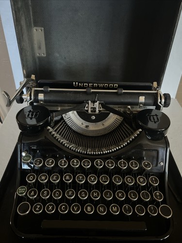 Macchina scrivere portatile - scrivere,