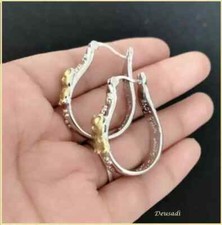 Orecchini Con Rilievo Di Gatto