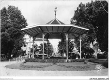 AJIP3-33-0281 - LIBOURNE - Il