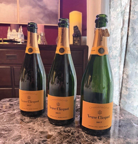 Veuve clicquot brut champagne - veuve,
