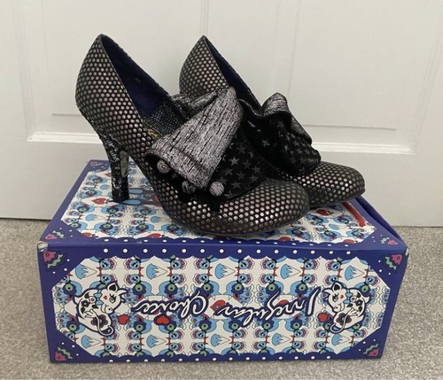 Scarpe corte irregolari - , a