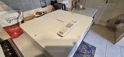 Proiettore multimediale laser