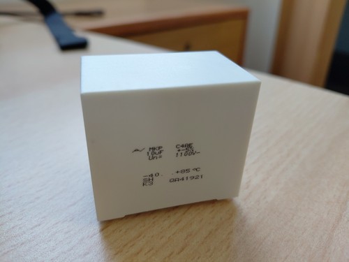 Condensatori 10uf 1100 - 10uf,,