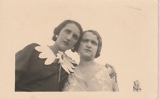 B2-  Foto Photo Fotografia Fotocartolina Anni 30 - Coppia Donne Abito con Fiore