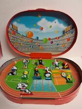 KINDER FERRERO I LOONEY TUNES NELL'ANTICA GRECIA DIORAMA MERENDERO