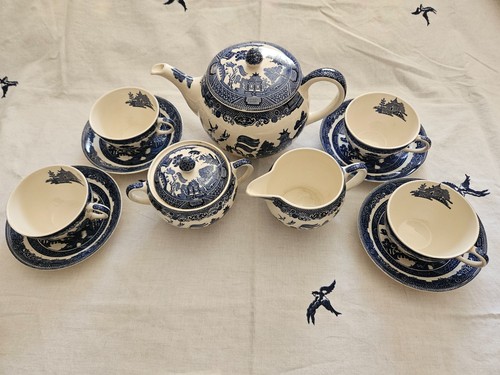 Johnson brothers blue willow - johnson,