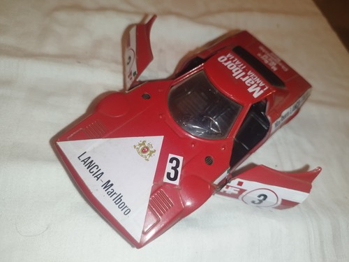 Macchina bburago lancia - macchina,
