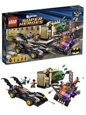 LEGO Super Heroes 6864 Batman Batmobile Inseguimento a Due Facce Inseguimento in Strada
