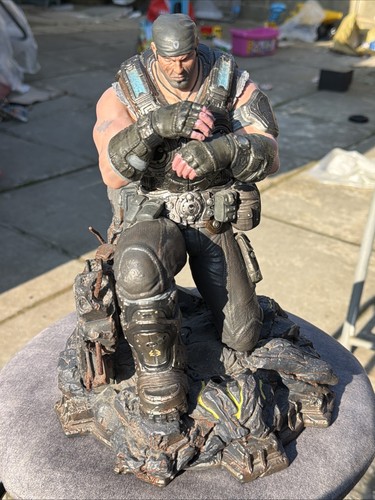Gears war marcus fenix - war,