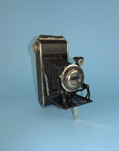 Rara macchina fotografica - , a