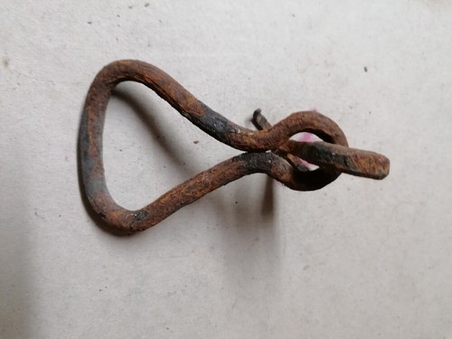 Anello con staffa stiletto - staffa, e