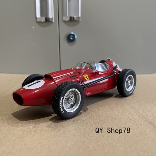 Modellino auto rosso - cmr, 1:18