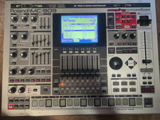 Roland MC909 Music Sampler