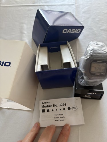 Casio digital quartz - casio,