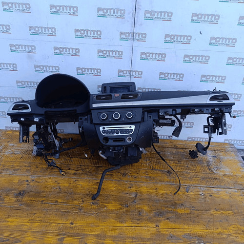 681008137r cruscotto renault - 681008137r,