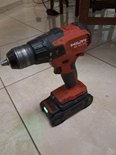 trapano avvitatore a batteria con percussione