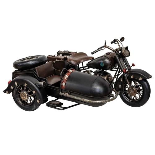 Modello metallo stagnato - un,