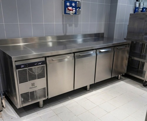 Tavolo refrigerato porte - tavolo, 4