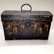 Antica scatola in metallo