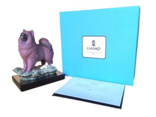 Statuina bambola in ceramica