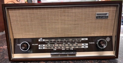 Vintage radio yable - vintage!,