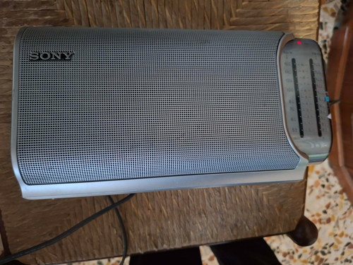 Radio portatile sony icf - portatile, icf-704