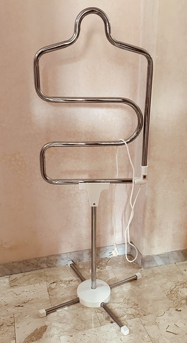 Indossatore omino - #indossatore,, #omino