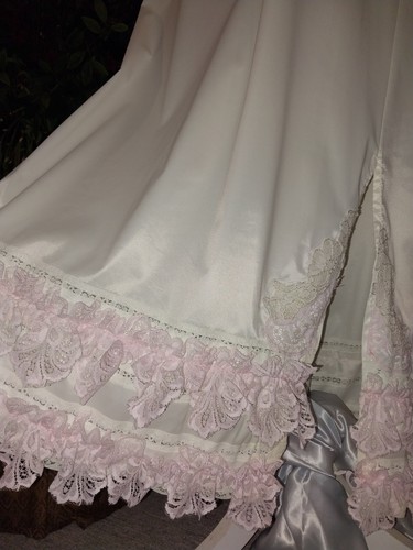 Vtg silky nylon shiny - silky, frilly