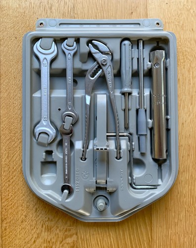 Kit attrezzi bmw e30 e28 - bmw,