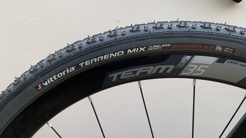 Vittoria coppia copertoni - di,