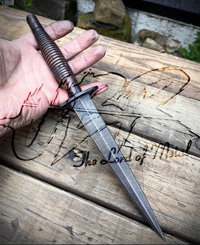 Coltello ubr custom fatto - coltello, a