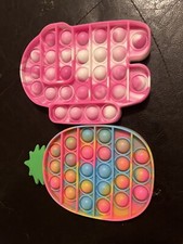 2 Pop Its | Pink Among Us Pop