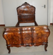 Letto antico singolo. Epoca