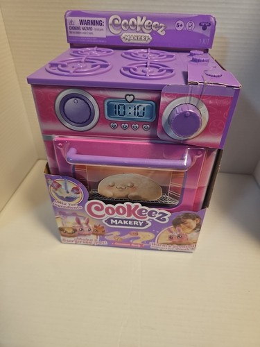 Cookeez makery cinnamon treatz - makery,