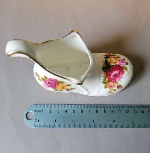 Royal albert country roses - roses, old