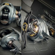 DAIWA【STEEZ CT SV TW 700H】R-H 6.3:1 GR Mulinello da Baitcasting Usato "Ex++"cond. Con scatola