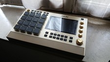 akai mpc live 2 gold edition