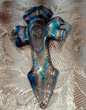 CIONDOLO CROCE CELTICA -VETRO DI MURANO.,,