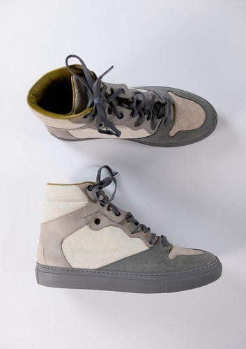 Balenciaga - dogana,