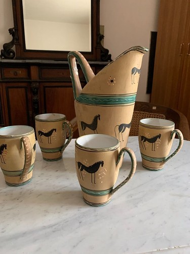 Brocca con caraffe - in, ceramica