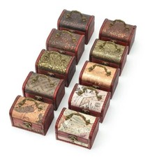 Scatola in legno retrò fatta