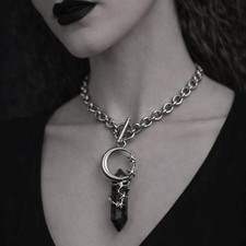 Collana con ciondolo in