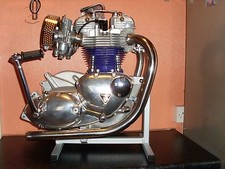 cavalletto motore moto triumph