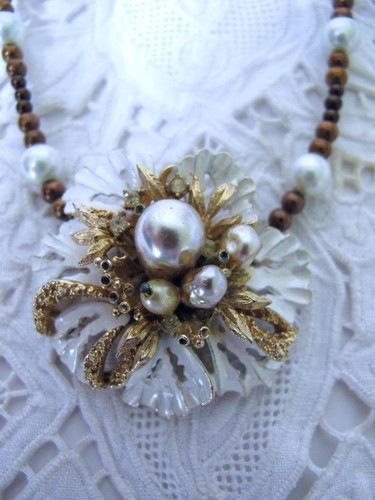 Collana artigianale realizzata