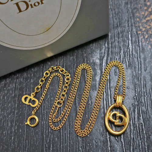 Collana con ciondolo catena