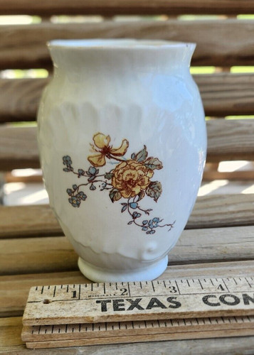 Antico vaso semi porcellana