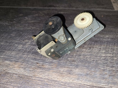 Wurlitzer motor gear assy - wurlitzer,